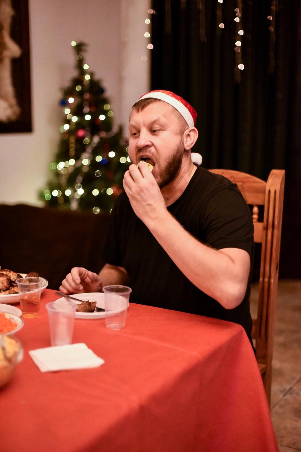 Вечер за столом